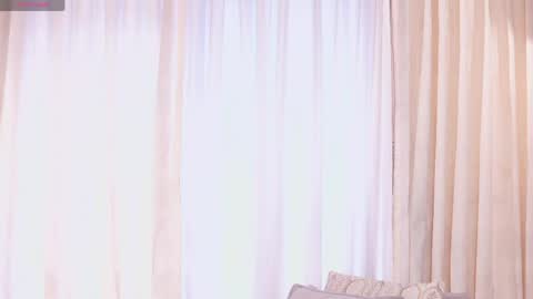 Snapshot of ariaa_isabell chatting on June 4, 2026, 6:47 pm Ariaa online show from June 4, 2026, 6:47 pm