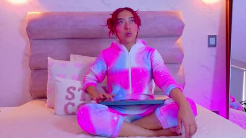 Aria online show from December 5, 2025, 12:14 pm