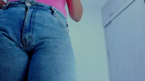 ariacoral online show from April 12, 2026, 1:16 pm