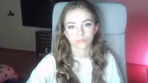 AriaCreazy online show from November 12, 2025, 9:58 pm