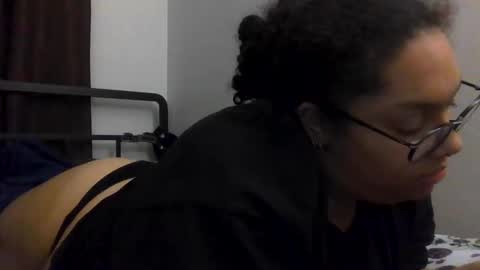 Aria D online show from December 19, 2024, 5:07 am