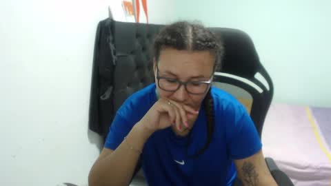 ...Ariana... online show from April 25, 2026, 5:10 pm