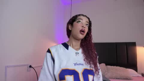 Ariadna online show from November 9, 2025, 3:38 am