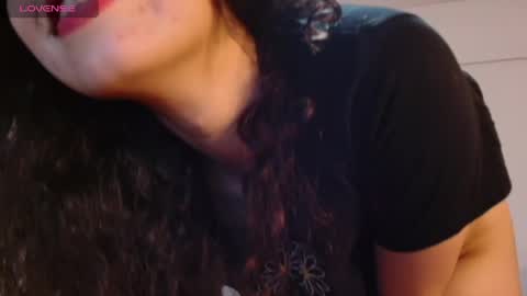 ariagal online show from April 22, 2026, 6:09 pm