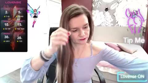 AriaGray online show from October 5, 2025, 10:46 am