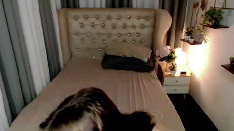 Snapshot of ariahooper chatting on March 4, 2026, 8:31 am Christine JorgensenChristmas wish breasts implants online show from March 4, 2026, 8:31 am