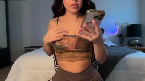 Aria  online show from September 9, 2025, 3:44 pm