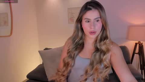 arialanne online show from September 24, 2025, 11:35 am