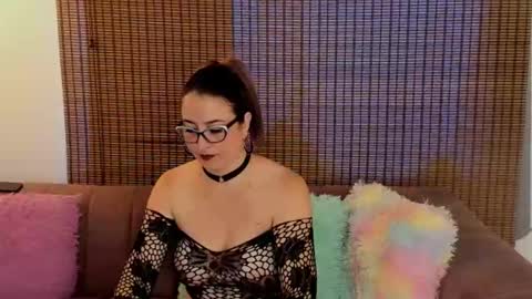 Snapshot of ariana_cross_ chatting on April 26, 2026, 1:09 pm Ariana Cruz online show from April 26, 2026, 1:09 pm