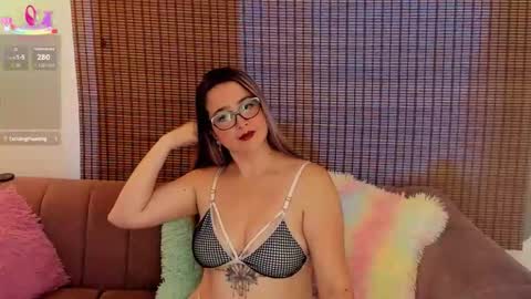 Snapshot of ariana_cross_ chatting on May 8, 2026, 12:54 pm Ariana Cruz online show from May 8, 2026, 12:54 pm