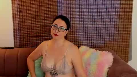 Snapshot of ariana_cross_ chatting on July 10, 2026, 1:47 pm Ariana Cruz online show from July 10, 2026, 1:47 pm