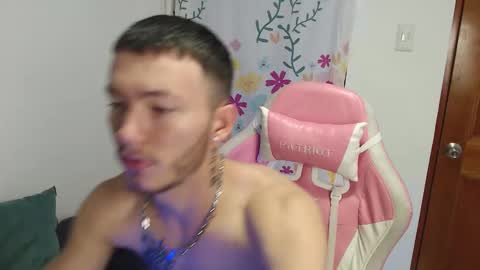 ariana_esteban07 online show from February 24, 2026, 11:19 am