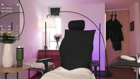 DaniAri - dimension X at night NY time online show from January 10, 2026, 4:42 pm