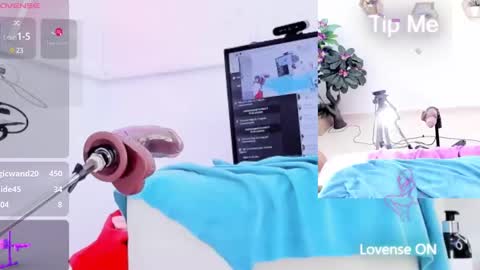 ariana  girl online show from March 5, 2025, 5:18 am