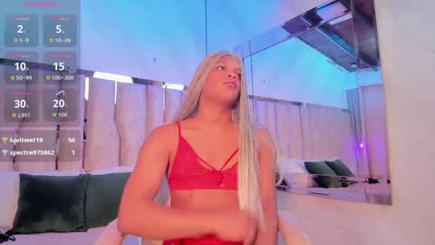 ariana_grande233 online show from June 5, 2026, 11:38 am