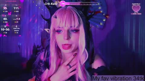 Snapshot of ariana_light chatting on June 1, 2026, 5:14 pm Ariana online show from June 1, 2026, 5:14 pm