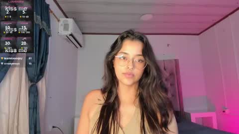 Ariana  online show from December 7, 2024, 11:12 pm