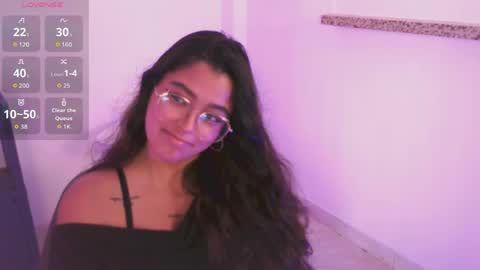 Snapshot of ariana_pierce chatting on June 2, 2026, 3:25 pm Ariana online show from June 2, 2026, 3:25 pm