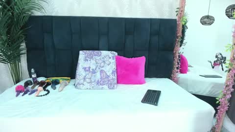 Ariana diosa online show from October 6, 2025, 11:18 am