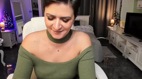 Snapshot of arianasage_ chatting on December 20, 2024, 10:05 am Ana online show from December 20, 2024, 10:05 am