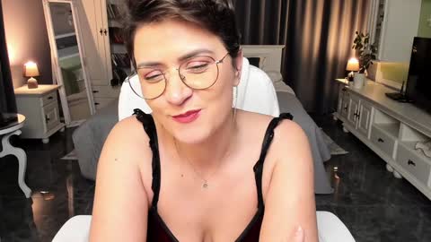 Snapshot of arianasage_ chatting on January 26, 2025, 3:58 pm Ana online show from January 26, 2025, 3:58 pm