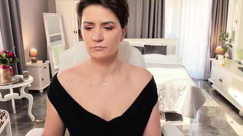 Snapshot of arianasage_ chatting on February 26, 2025, 12:14 pm Ana online show from February 26, 2025, 12:14 pm