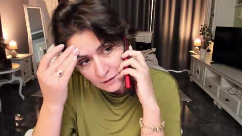 Snapshot of arianasage_ chatting on November 17, 2025, 1:28 pm Ana online show from November 17, 2025, 1:28 pm