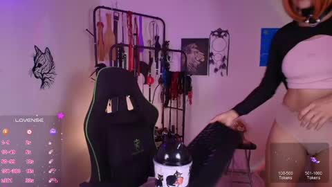 arianna_connorr online show from April 21, 2026, 4:01 pm