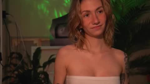 Olivka online show from November 9, 2025, 6:44 am