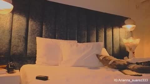 Arianna online show from December 15, 2025, 7:51 pm