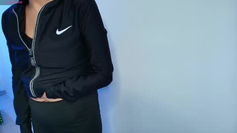 arianna_sweeet online show from October 4, 2025, 3:48 am