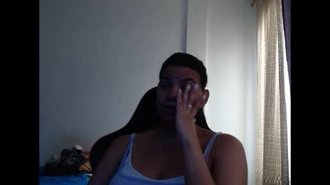 ariannaloovel online show from February 11, 2025, 6:11 pm