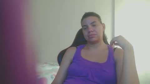 ariannaloovel online show from March 12, 2025, 6:11 pm