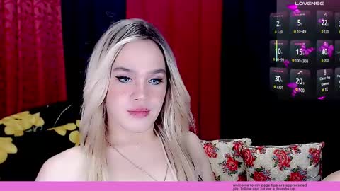 ARIANNE CUMS  online show from February 16, 2025, 10:54 pm