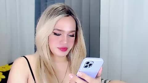 ARIANNE CUMS  online show from March 7, 2025, 12:12 pm