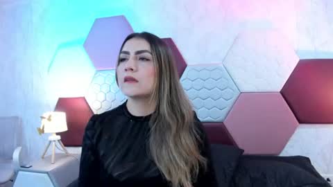 Snapshot of ariarous chatting on June 15, 2026, 11:45 am aria online show from June 15, 2026, 11:45 am