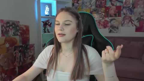 Aria online show from September 22, 2025, 5:59 pm