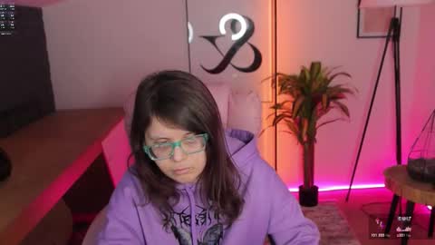 Snapshot of ariell_mini chatting on February 26, 2026, 7:24 pm Ariell Mini online show from February 26, 2026, 7:24 pm