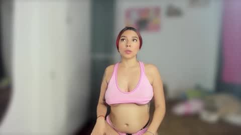 Stephany  online show from February 12, 2025, 5:26 am