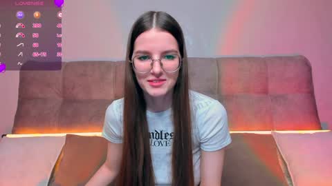 Ariella online show from December 16, 2024, 1:21 am