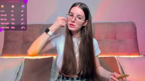 Ariella online show from December 20, 2024, 4:09 am