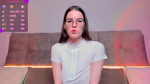 Ariella online show from February 24, 2025, 3:23 am