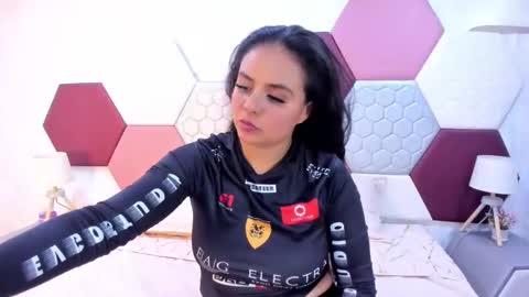 arriel online show from November 27, 2025, 12:46 am