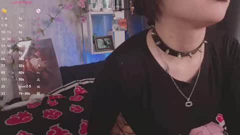 Dee online show from April 24, 2026, 4:37 am