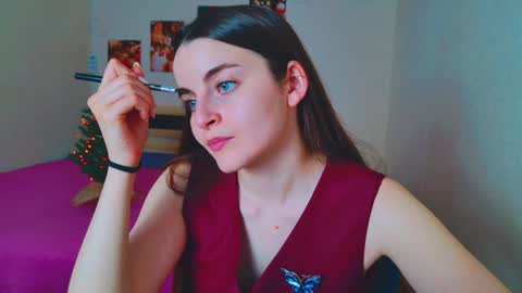 arielstonks_lovee online show from December 19, 2024, 8:13 am