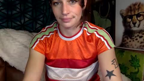 ariel  colin when hes here online show from December 12, 2024, 4:26 am