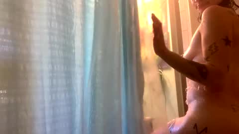 ariel  colin when hes here online show from December 19, 2024, 1:40 pm