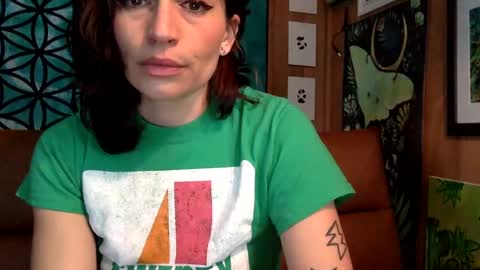 ariel  colin when hes here online show from December 23, 2024, 3:12 pm