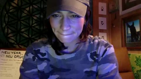 ariel  colin when hes here online show from January 4, 2025, 2:35 am