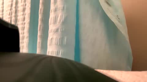 ariel  colin when hes here online show from January 8, 2025, 1:52 pm